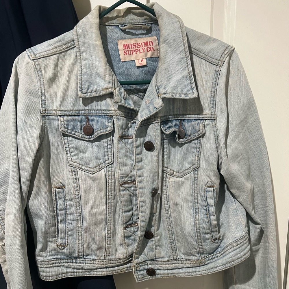 Jean Jacket Sz M MINOR FLAWS!